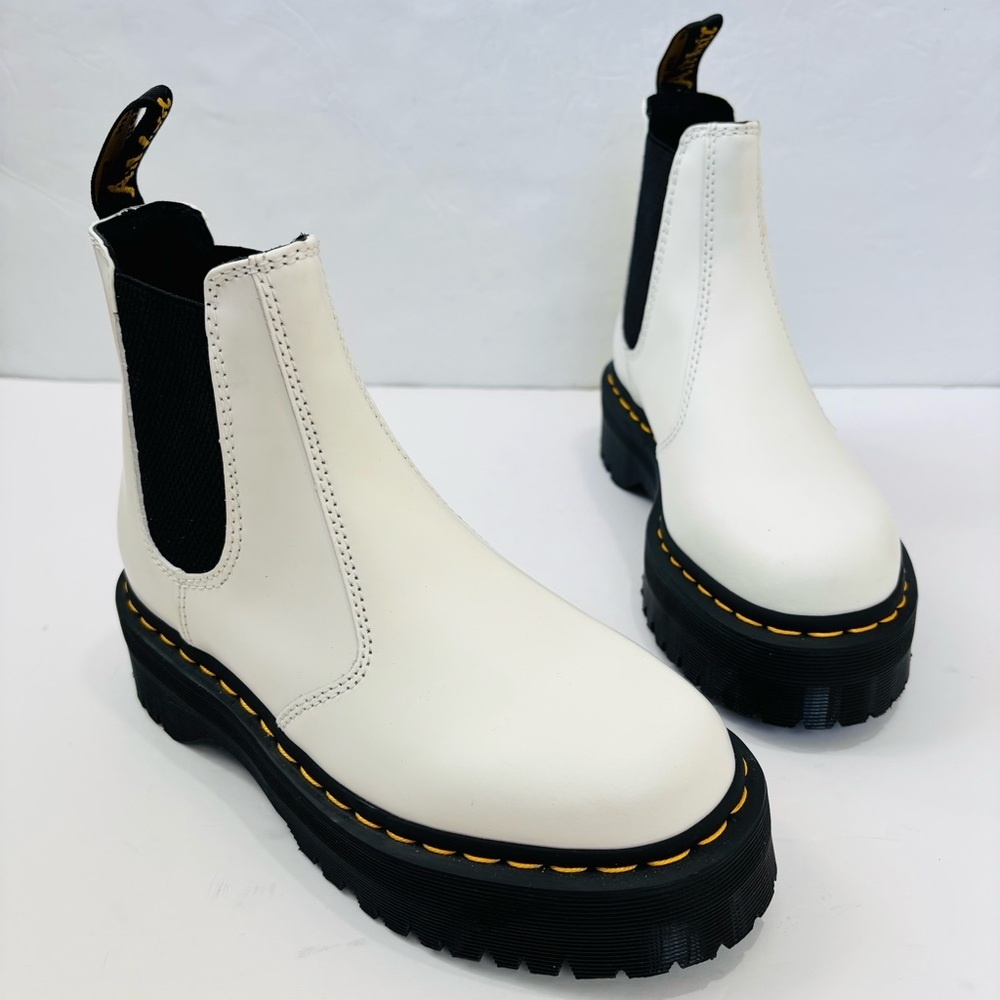 Dr. Martens 2976 Quad White Leather Smooth Platform Chelsea Boots Women's 5M